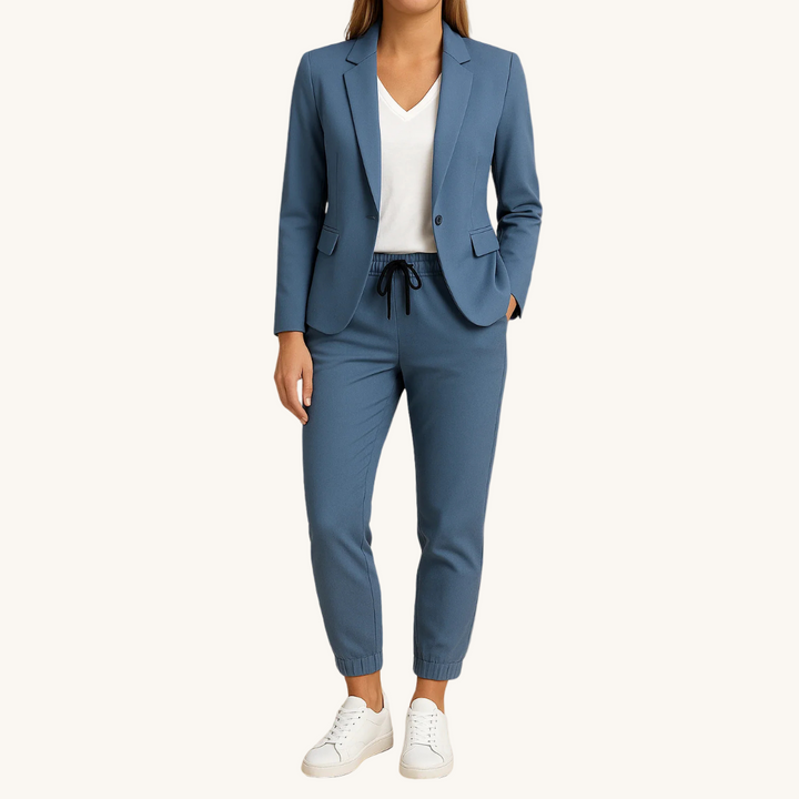 Monique | Modern Elegance Comfortable Set