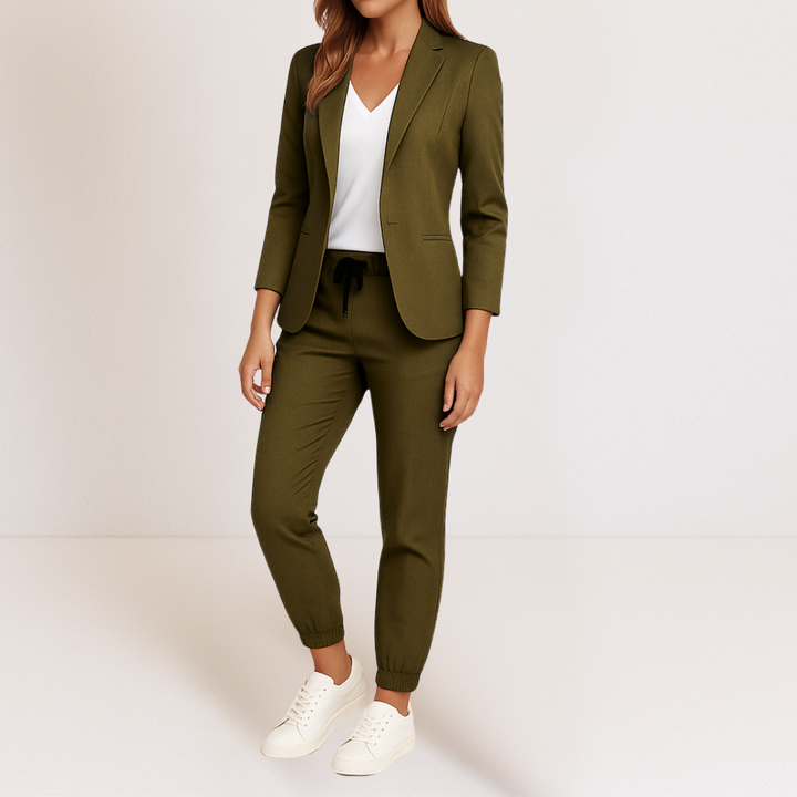Monique | Modern Elegance Comfortable Set